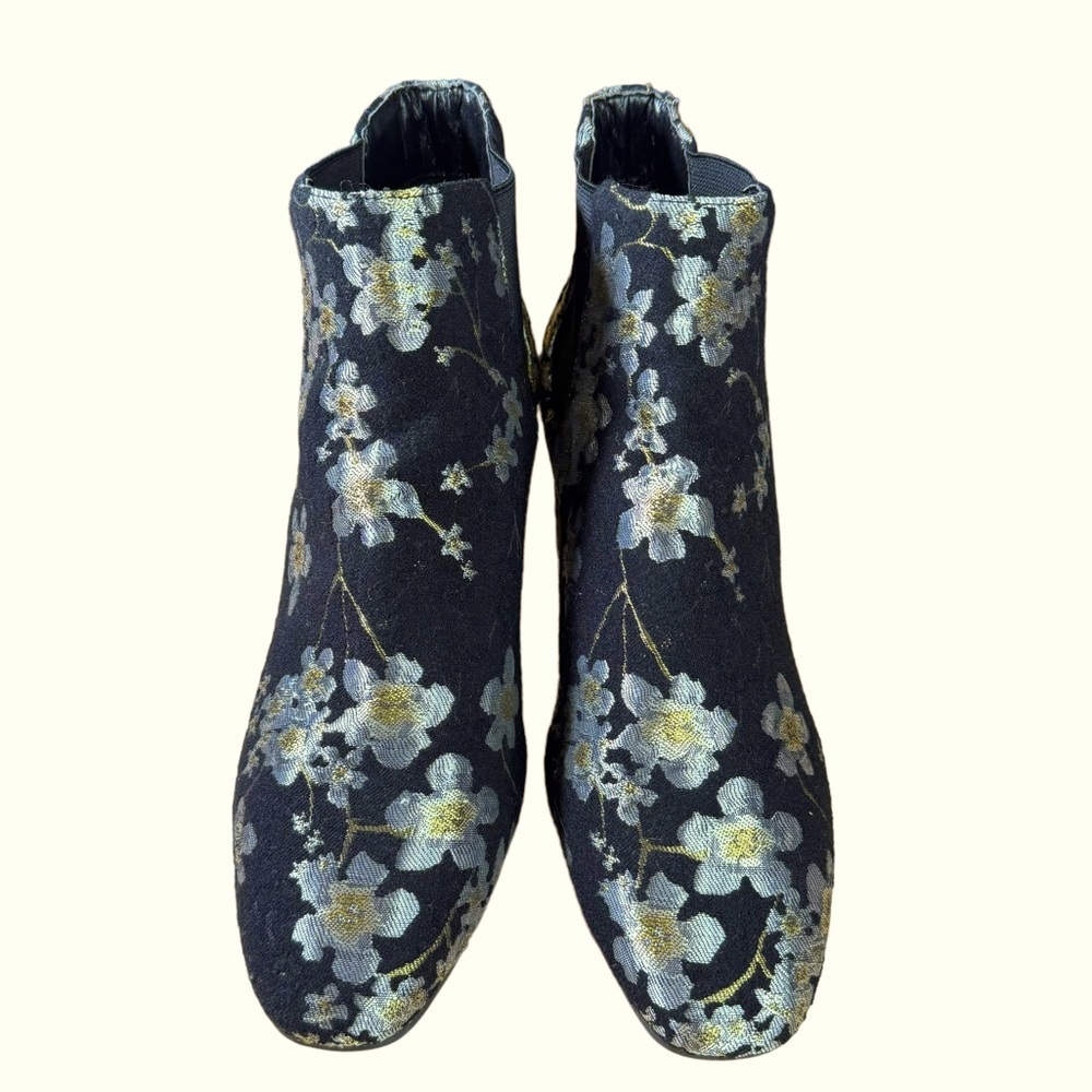Anne Klein Gorgia Fabric Floral Ankle Booties EUC - Picture 5 of 13